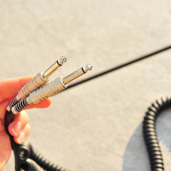 1-2pcs 1/4 in Guitar Music Audio Cable Jack Coiled Or Straight Black - Picture 4 of 12